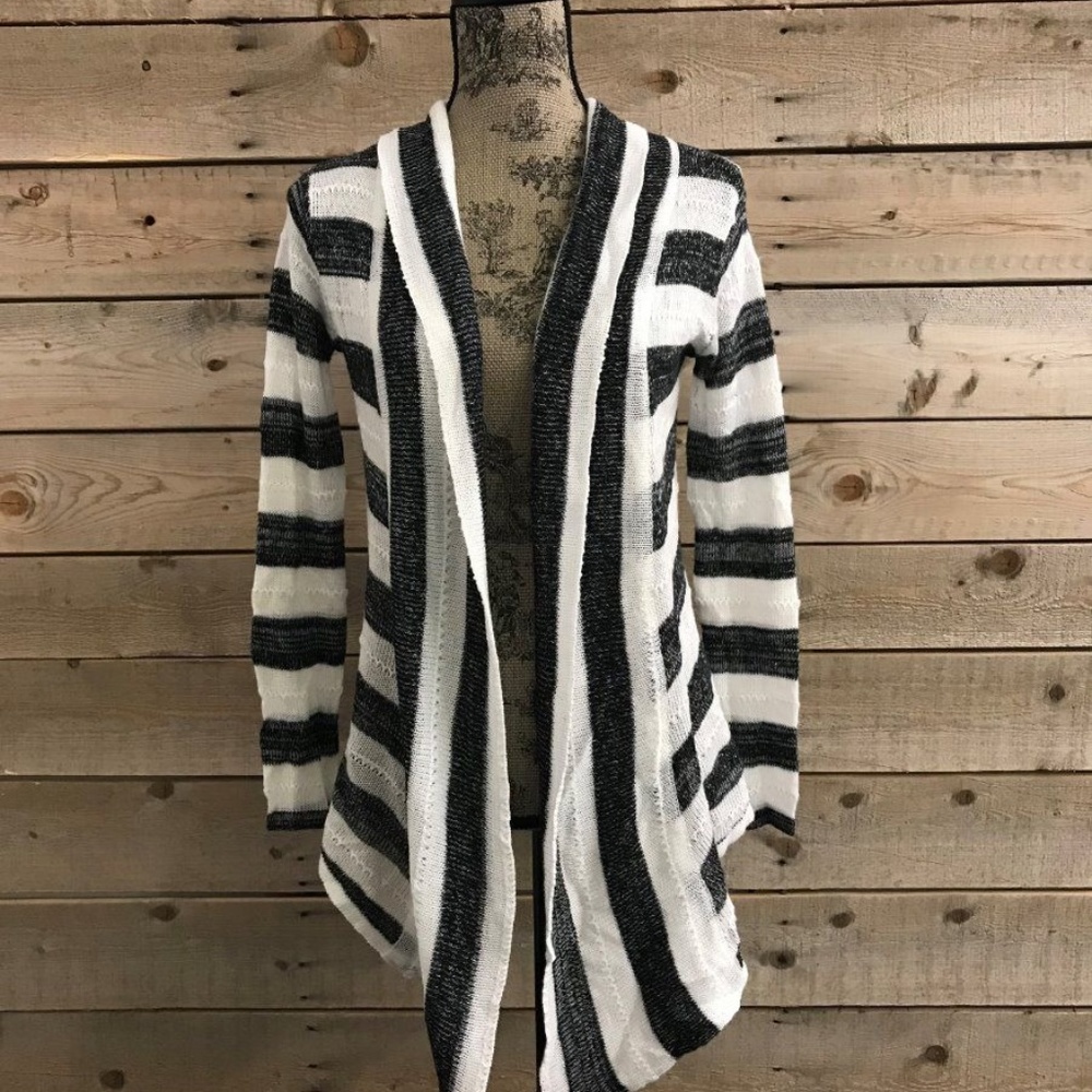 NWT Fate Black & White Drape Cardigan Size Small